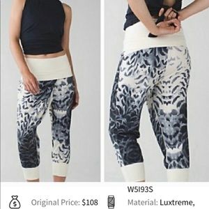 LULULEMON Dance To Yoga Blk/Gray/Ivory Crop Pants